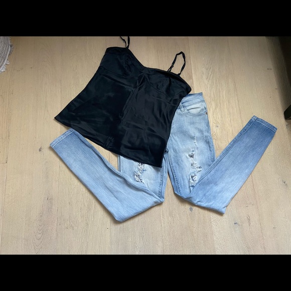 Bebe Distressed Denim Jeans - Picture 1 of 7